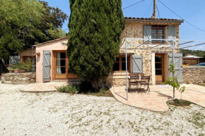 Luxurious bastidon with swimming pool and jacuzzi